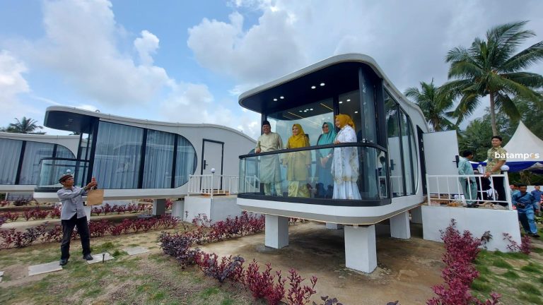 The Saga Village Hotel, Hotel Kapsul yang Unik dan Nyaman di Bintan