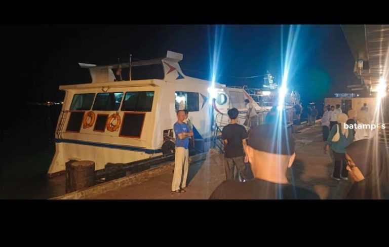 Dihantam Gelombang, MV VOC Batavia Terombang-ambing di Laut 5 Jam