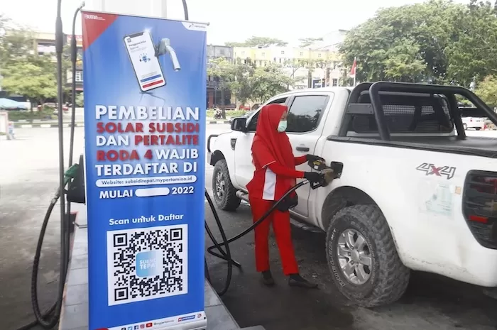 DPR Usul Penandaan Pelat Bagi Warga yang Belum Bisa Pakai QR Code