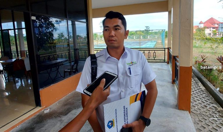 RAB Masih Dihitung, Stadion Demang Lebar Daun di Bintan Segera Ditata