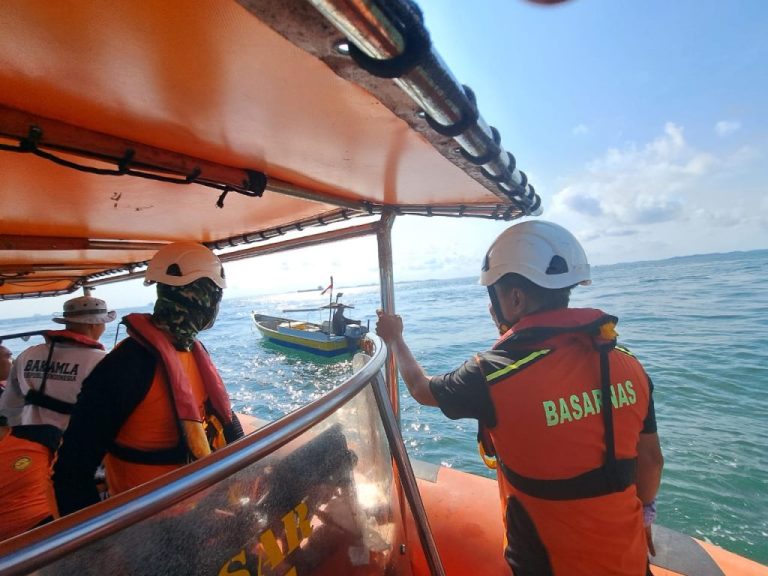 Pencarian Nelayan yang Hilang di Perbatasan Batam-Singapura Memasuki Hari Kedua