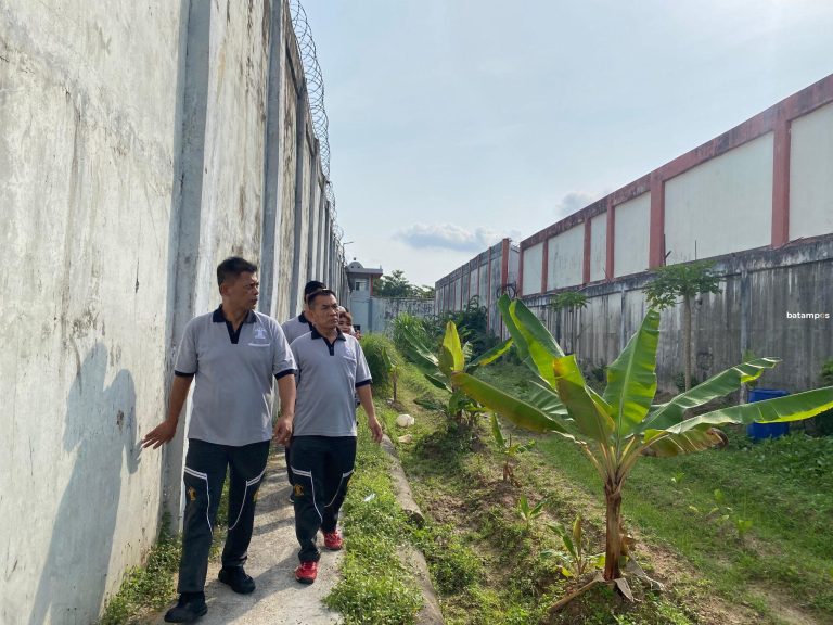 Antisipasi Pelemparan Barang dari Luar, Petugas Lapas Batam Perketat Pengamanan Area Brandgang