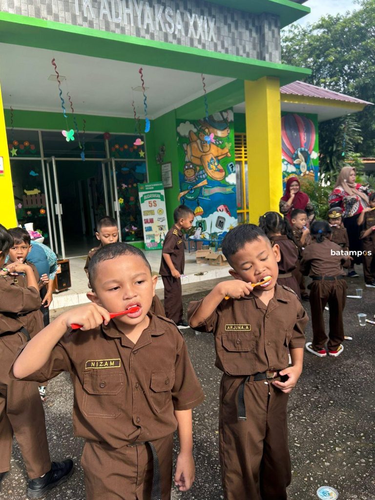Ajarkan Menggososok Gigi yang Benar Sejak Dini, Puskesmas Sekupang Jadikan Anak-anak TK Adhyaksa Sebagai Sasaran