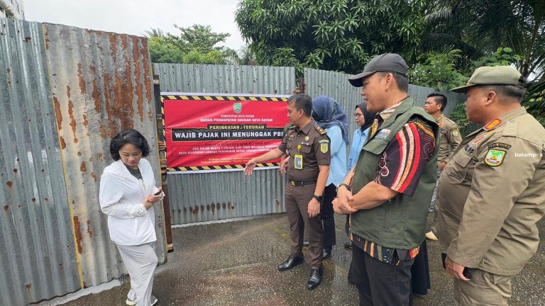 Tunggakan Pajak Batam Capai Rp1,5 Miliar, Bapenda Pasang Spanduk Teguran