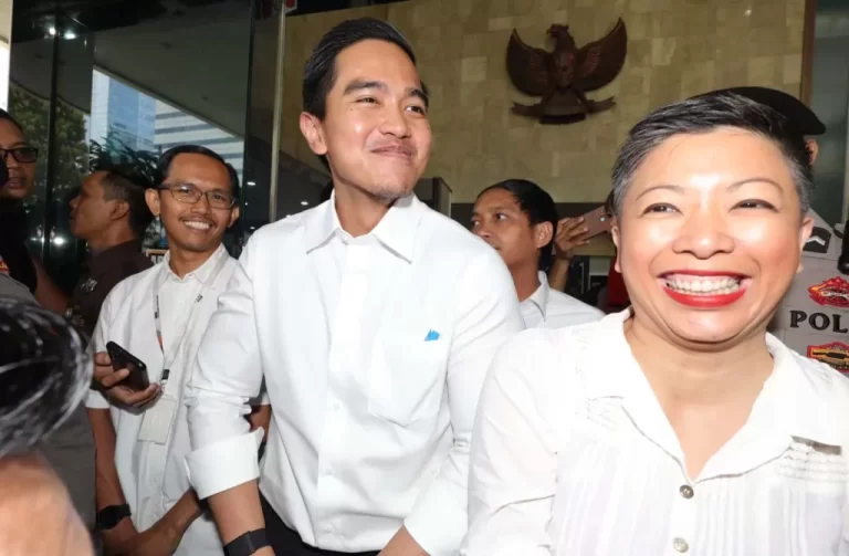 Soal Penerbangan Kaesang ke AS, Jubirnya Klaim Penumpang Jet Pribadi Bukan 4, tapi 8 Orang Termasuk yang Punya Pesawat