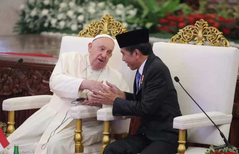 Menag Ungkap Tiga Pesan Paus Fransiskus untuk Bangsa Indonesia