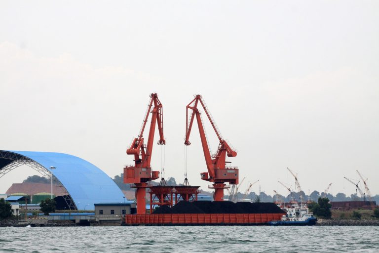 800 PLTU akan Diganti dengan PLTG