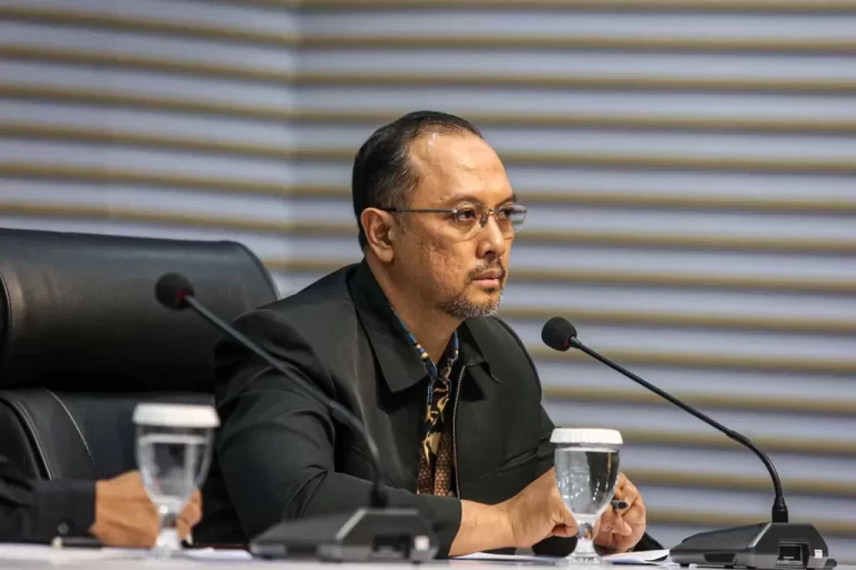 Dirut Sucofindo yang Juga Eks Dirut PGN Diperiksa KPK Terkait Dugaan Korupsi Jual Beli Gas