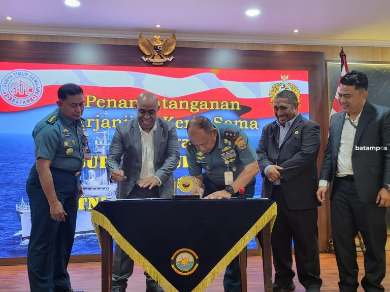 PT STG Keruk Alur Laut di Lingga untuk Bangun Tempat Latihan TNI AL