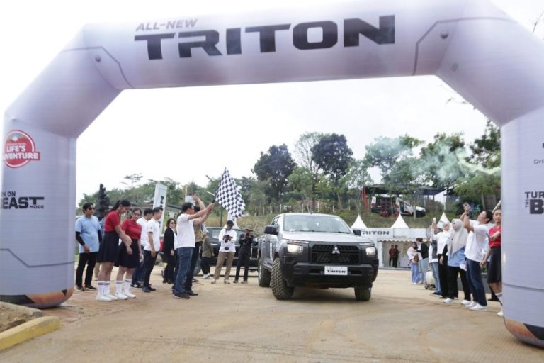 Rasakan Sensasi Petualangan: MMKSI Uji Ketangguhan Mitsubishi All-New Triton di Medan Off-road Sentul