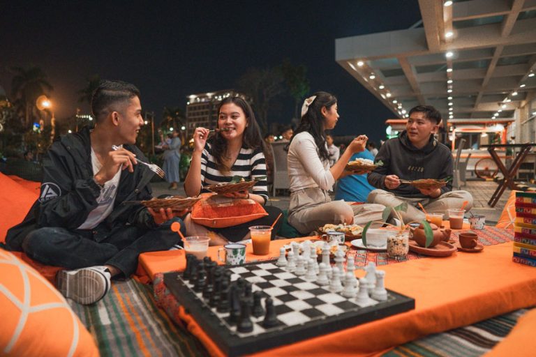 Sempena Ultah Ke 2 Angkringan Teras Harris, Makan di Sana Dapatkan Hadiah