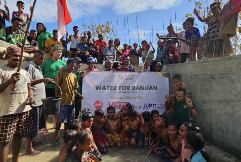 Vinilon Group Bersama Solar Chapter Alirkan Kebaikan Melalui Akses Air Bersih untuk Desa Banuan, NTT