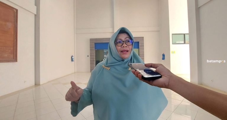 Angin Kencang Disertai Hujan Masih Melanda Bintan, Nelayan Diminta Waspada