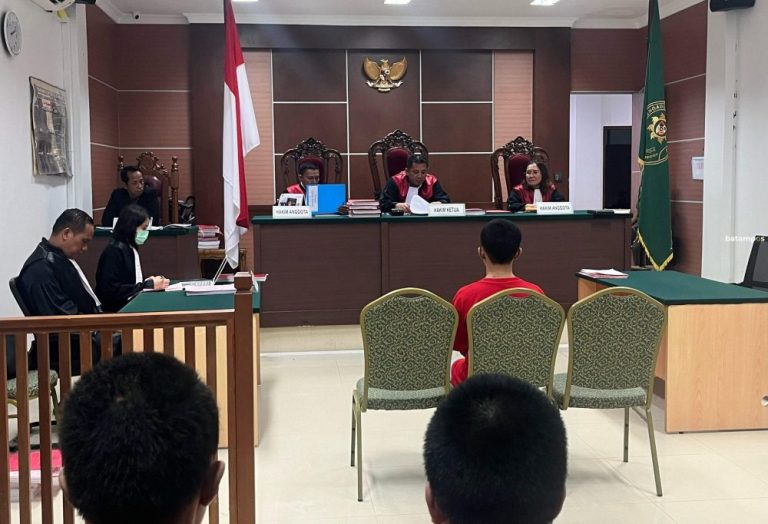 Kurir Ekspedisi Bobol Toko Kelontong Demi Bayar Hutang Kekasih, Berunjung Penjara di Batam