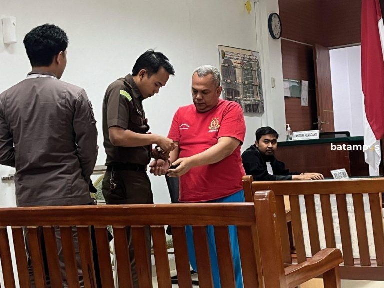 Tak Bayar Tagihan Semen, Direktur Utama PT MJK Dituntut 2 Tahun