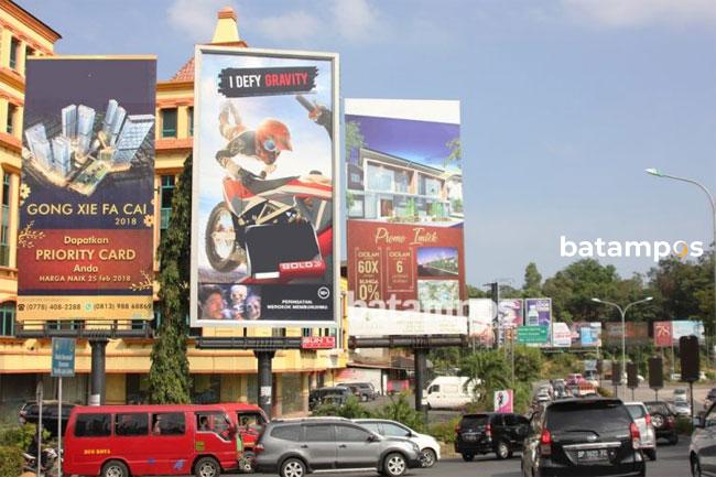 Pemasukan Pajak Reklame Batam Tembus Rp 14 Miliar, Penertiban Baliho Tak Berizin Berjalan Ketat