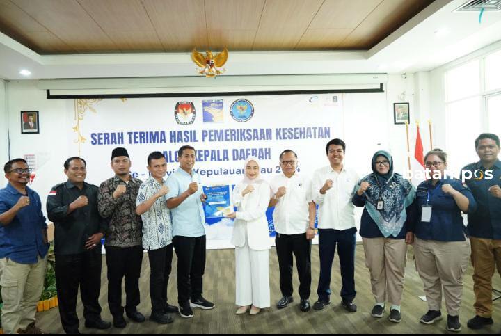 KPU Batam Menerima Hasil Pleno Tes Kesehatan Paslon