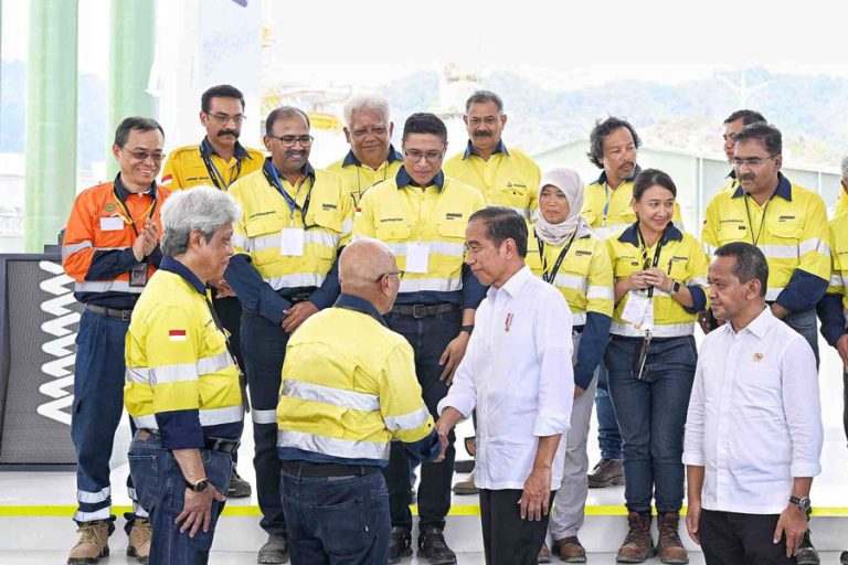 Presiden Resmikan Smelter di Sumbawa Barat dan Gresik