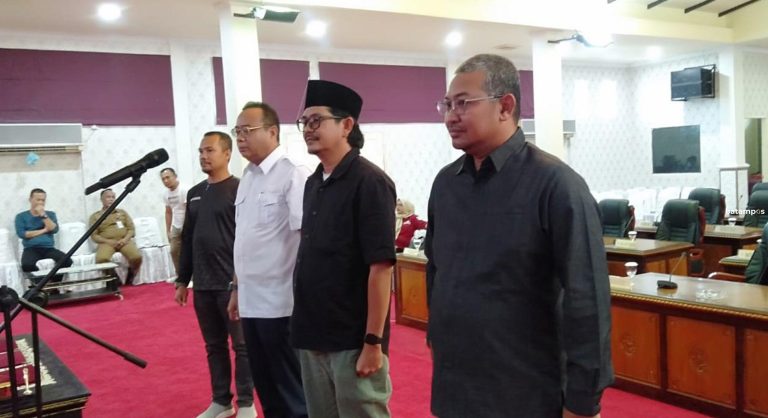 Raja Rafiza Ketua DPRD Karimun, Satria Wakil Ketua 1 dan Ady Hermawan Wakil Ketua 2