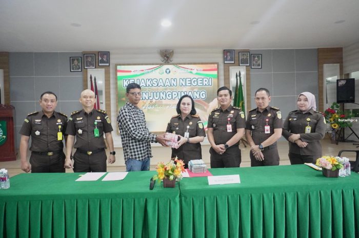 Terpidana Korupsi Kembalikan Uang Kerugian Negara Ratusan Juta