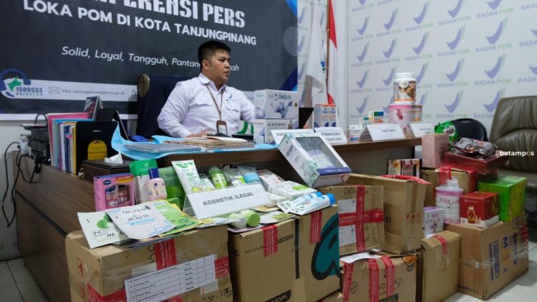 Ribuan Obat-Kosmetik Ilegal Senilai Rp680 Juta Milik Toko Online Disita