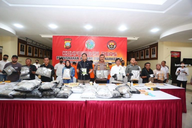 32 Kg Ganja Diselundupkan Melalui Batam, Hendak Diedarkan di Singapura