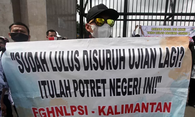 MK Nilai Guru Honorer Harus Diprioritaskan Menjadi PPPK