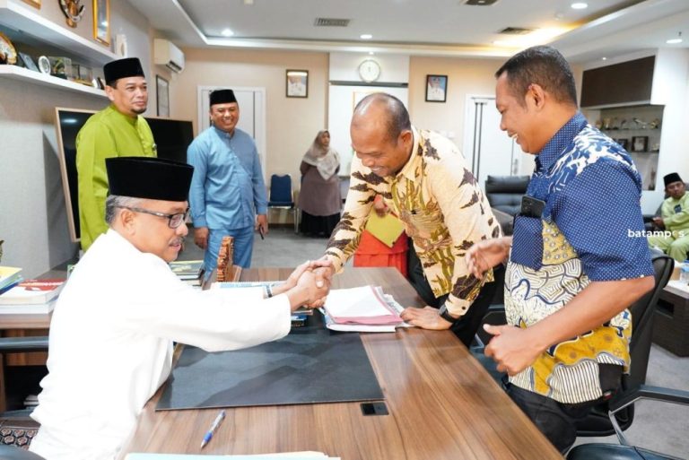 Pemko Batam Segera Cairkan Dana Hibah untuk 84 Rumah Ibadah