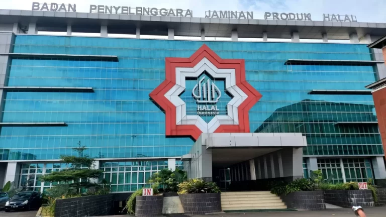Pemberlakuan Wajib Halal Mulai 17 Oktober, Berikut Tempat dan Produk yang Bakal Dipelototi Pengawas