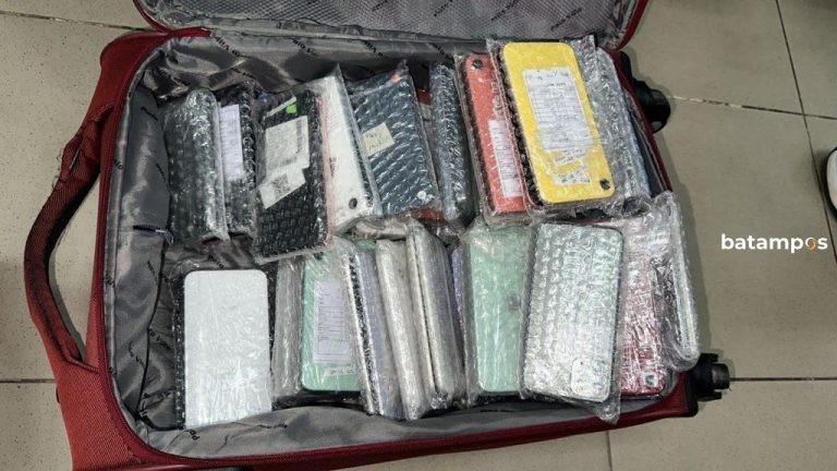 Ratusan Ponsel iPhone Ilegal Sudah Dimusnahkan, Tegahan di Bandara Tahun Ini