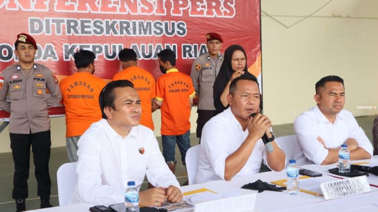 Polisi Grebek Tambang Pasir Ilegal di Kampung Melayu Nongsa, 3 Orang Ditangkap