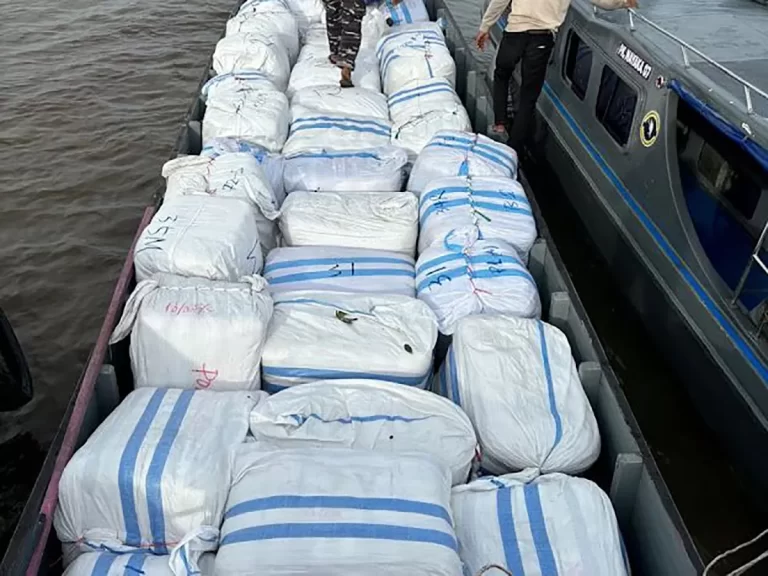 Penyelundupan 64 Karung Pakaian Bekas dari Malaysia Digagalkan