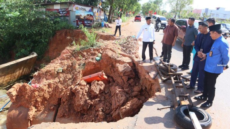 Jalan Amblas di Nongsa Rencananya Mulai Diperbaiki November