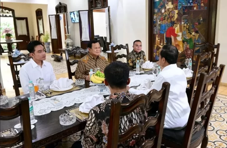 Prabowo Temui Jokowi di Solo, Ini yang Dibahas