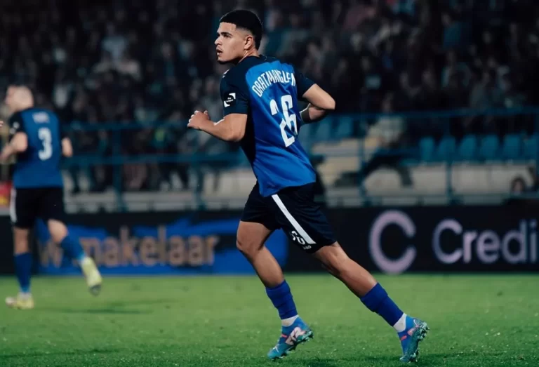 Ragnar Oratmangoen Cetak Gol Perdana Bersama FCV Dender, Tapi Kalah dari Timnya Sandy Walsh