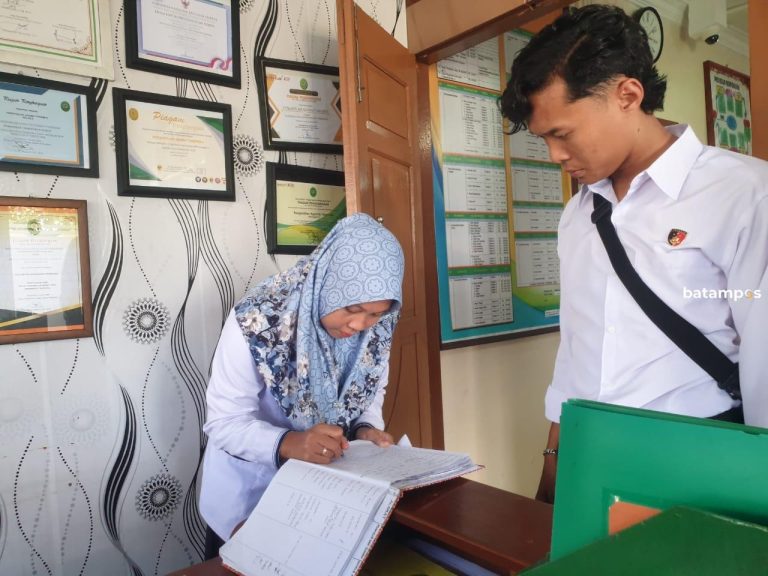 Tiga Hakim PA Tarempa Mogok Sidang, Tuntut Pemerintah Naikkan Gaji dan Tunjangan 