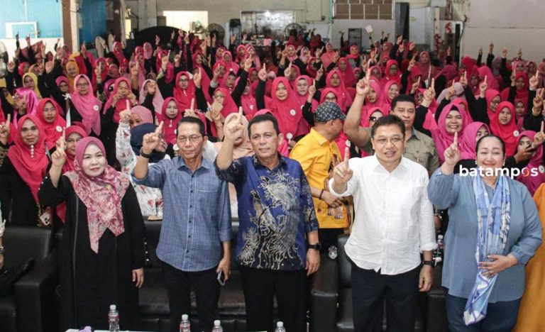 Amsakar Achmad Ajak Masyarakat Batam Dukung Ansar Ahmad untuk Lanjut Pimpin Kepri