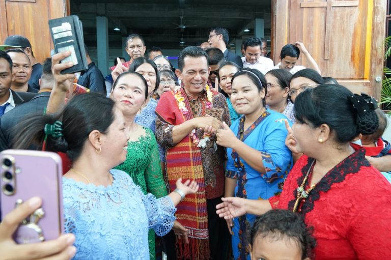 Toleransi Tinggi, Ansar Ahmad Berhasil Kuatkan Keharmonisan di Kepri