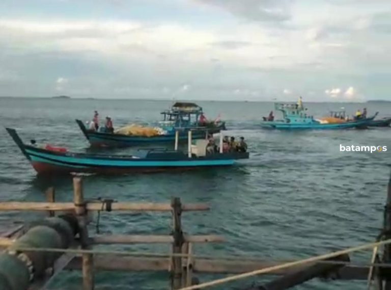 Nelayan Tradisional di Bintan Mengeluh Penghasilan Menurun Akibat Kapal Pukat Bilis Beroperasi Dekat Kelong Nelayan