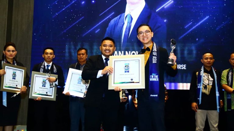 Premier Language Course Raih Trusted Award for Top People’s Choice English Programme 2024