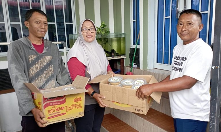 Cegah Stunting, Petani di Tanjunguban Bagikan Bubur Sorgum
