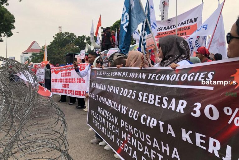 Tuntut Kenaikan UMK, Buruh Batam Desak Pemko dan DPRD untuk Dukung Aspirasi