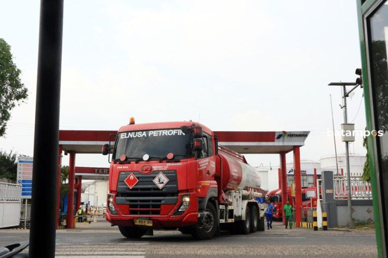 Pertamina Salurkan BBM