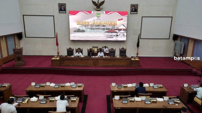 DPRD Batam Umumkan Pimpinan Definitif, Budi Mardianto Jadi Waka II