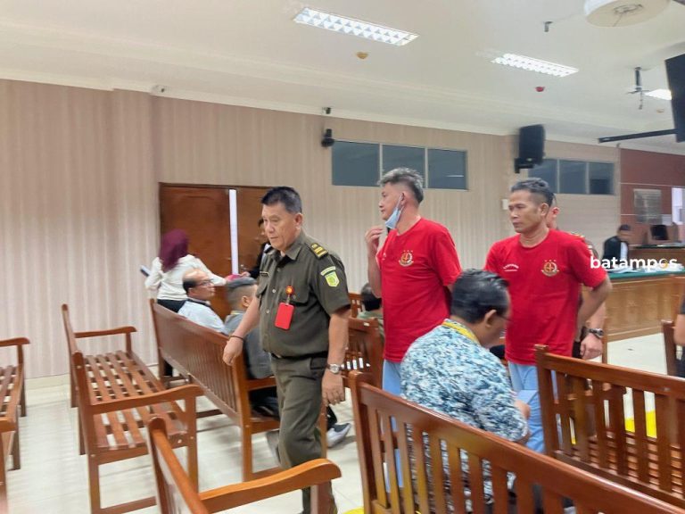 Dinilai Berbelit-Belit, Andika Dituntut 4 Tahun Karena Satu Kontainer Mikol