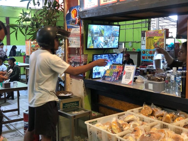 Transaksi QRIS Memudahkan, Tetapi Pelaku Usaha UMKM Keluhkan Kendala Teknis