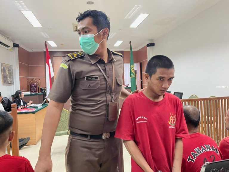 Kasus Perampokan Sopir Taksi Online di Jembatan 5 Barelang: Azrul Nekat Karena Ketagihan Ngelem