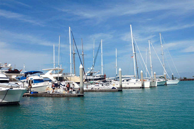 Kepri Pintu Gerbang Pariwisata Bahari Indonesia