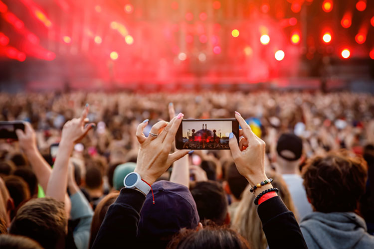 Mau Mental Sehat? Yuk Nonton Konser!