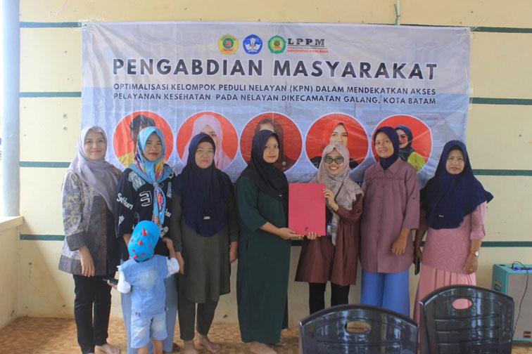 Universitas Awal Bros Inisiasi Kelompok Peduli Nelayan